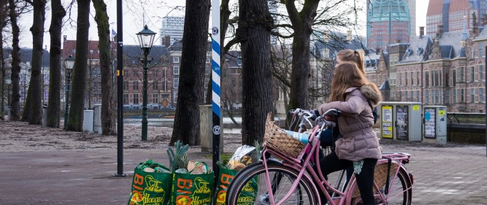 Kunt u mij de weg naar de Haagse Markt vertellen